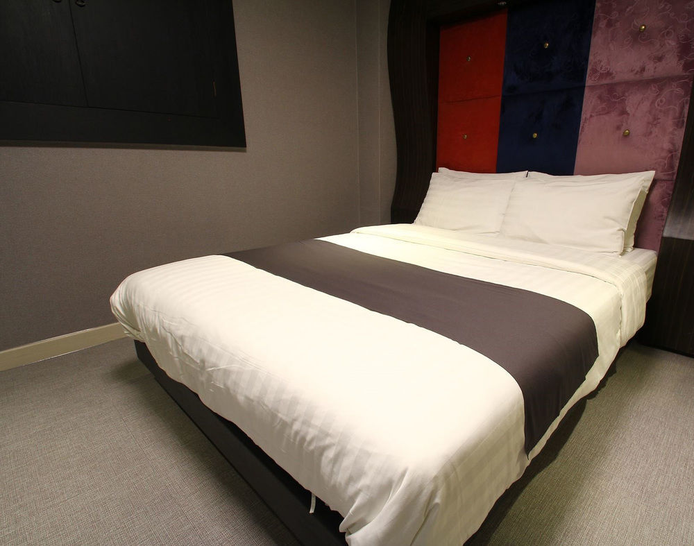 Hotel Two 3*